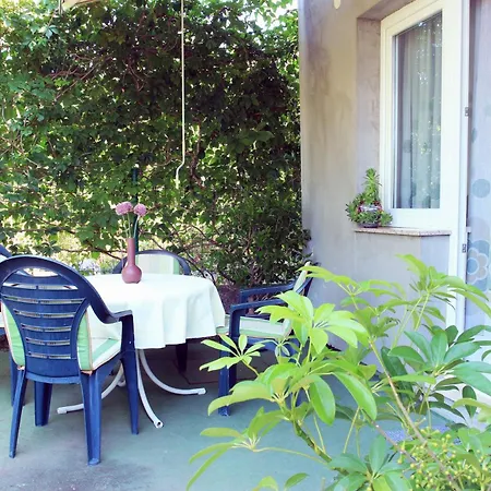 Apartmán With Parking Space Pirovac, Sibenik - 20015 *