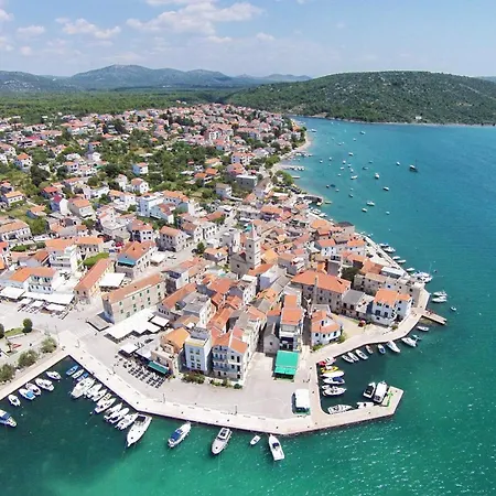 With Parking Space Pirovac, Sibenik - 20015 *