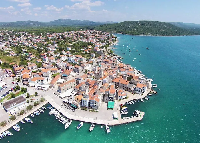 With Parking Space Pirovac, Sibenik - 20015 *